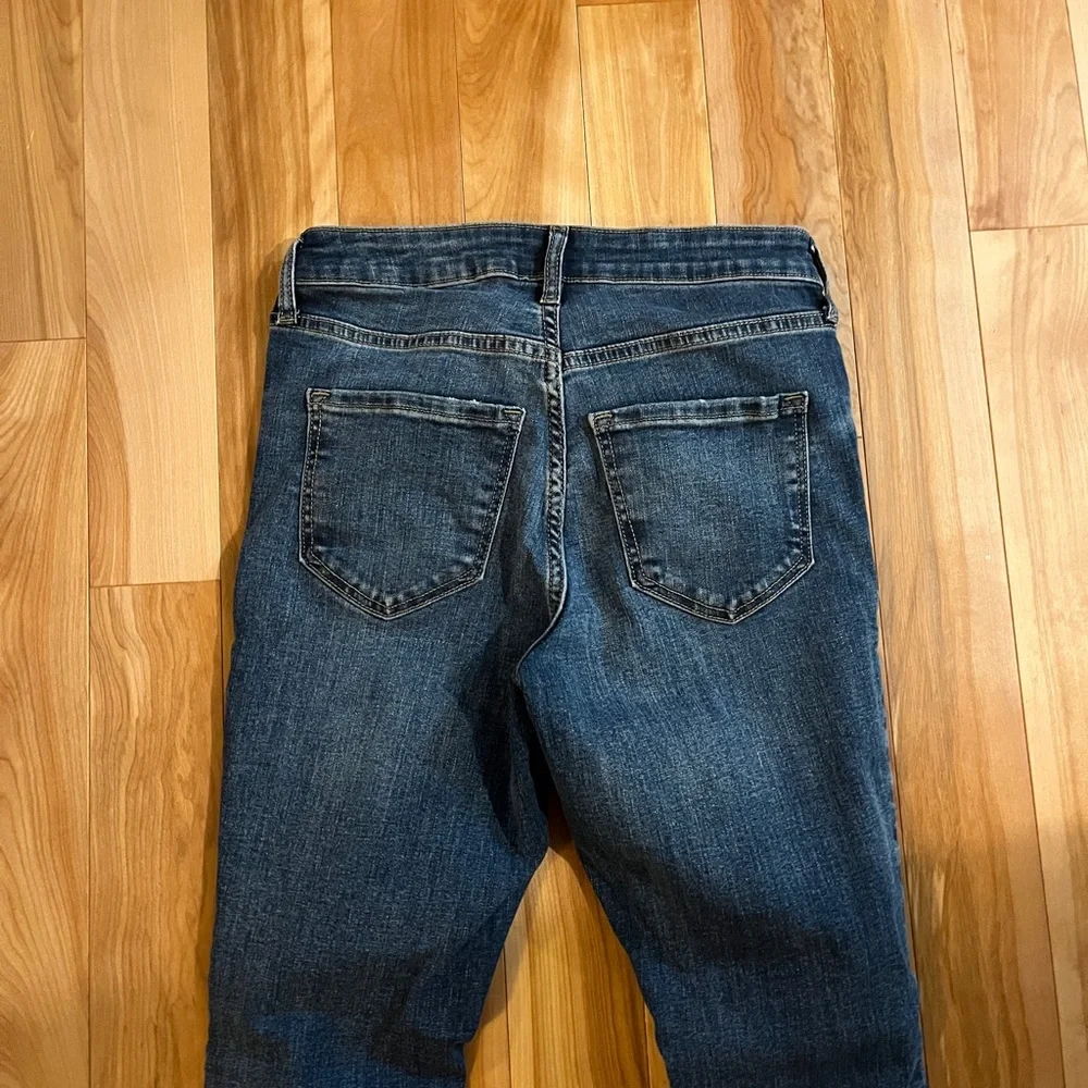 Old Navy Blue High-Rise Skinny Jeans - Picture 5 of 5